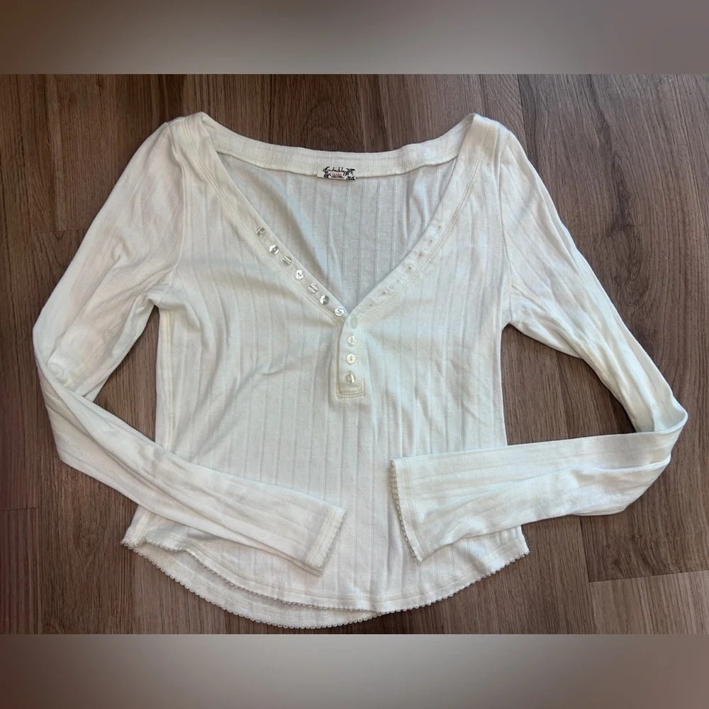 Free People Long Sleeve White Ribbed Henley Medium